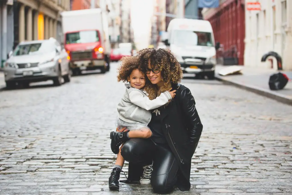 mother daughter parent child outdoors outside Can I Work A Remote Call Center Job Whilst Juggling Childcare picture earn make money online from home