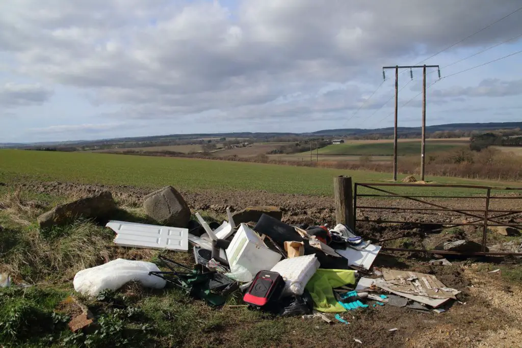 fly tipping 7 Prime Places Where You Can Find Free Scrap Metal To Sell earn work jobs make money selling source sourcing